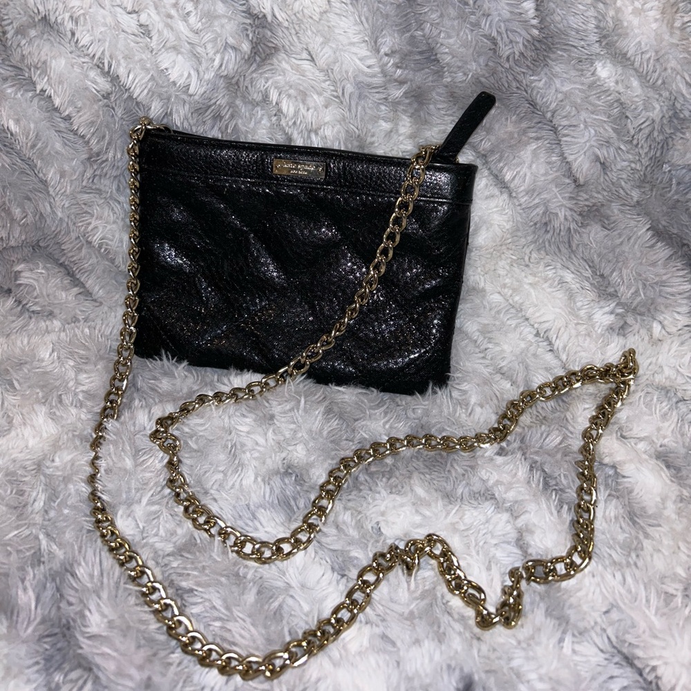 KATE SPADE mini crossbody w/ gold chain